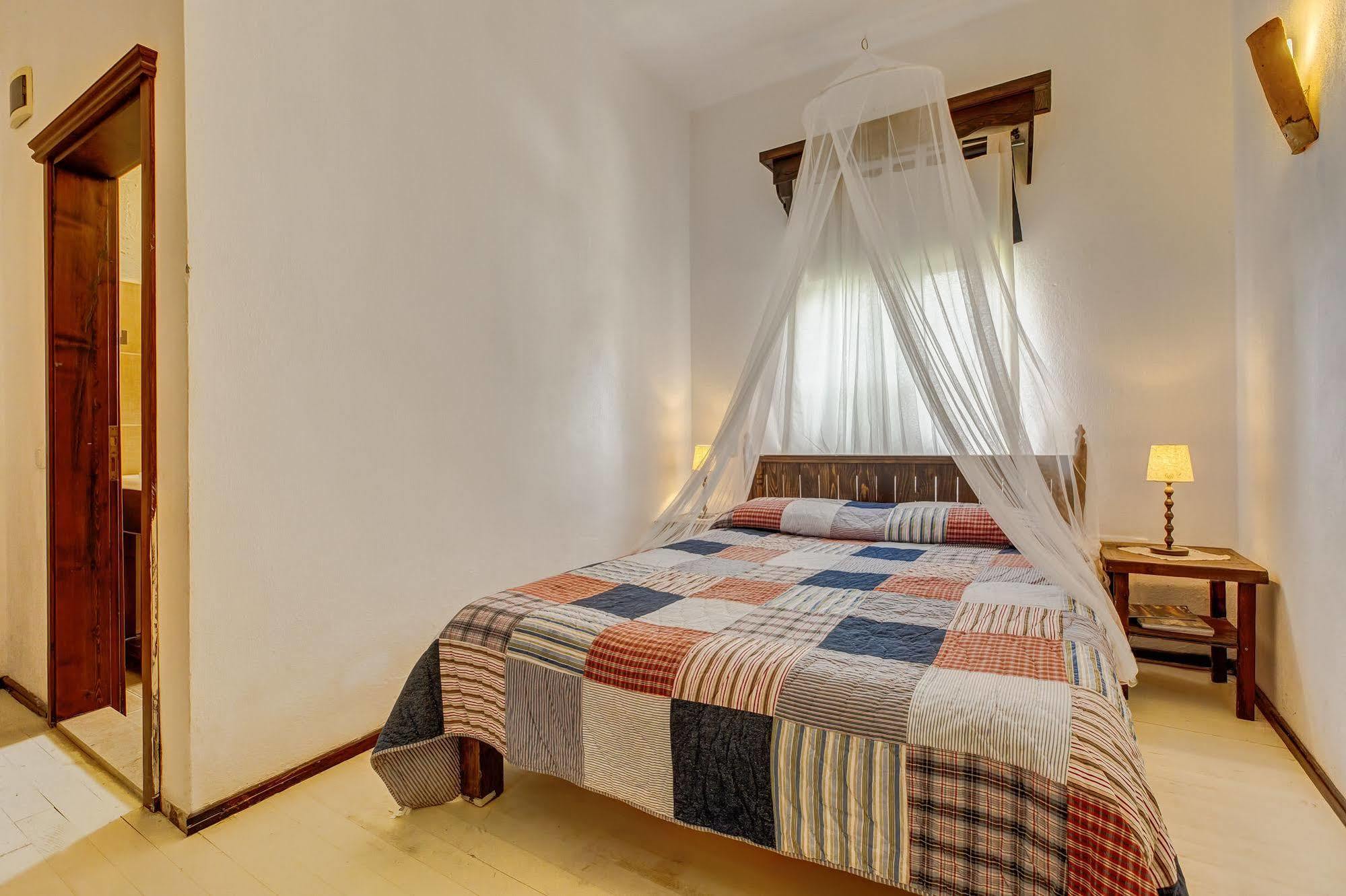 Retro Butik Otel (Adults Only) Cesme Bagian luar foto